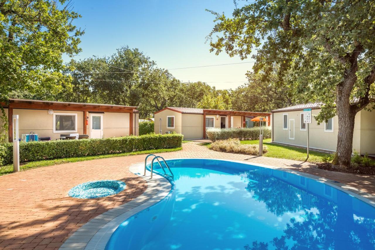 Camping Ulika Mobile Homes - Naturist Цервар-Порат Экстерьер фото