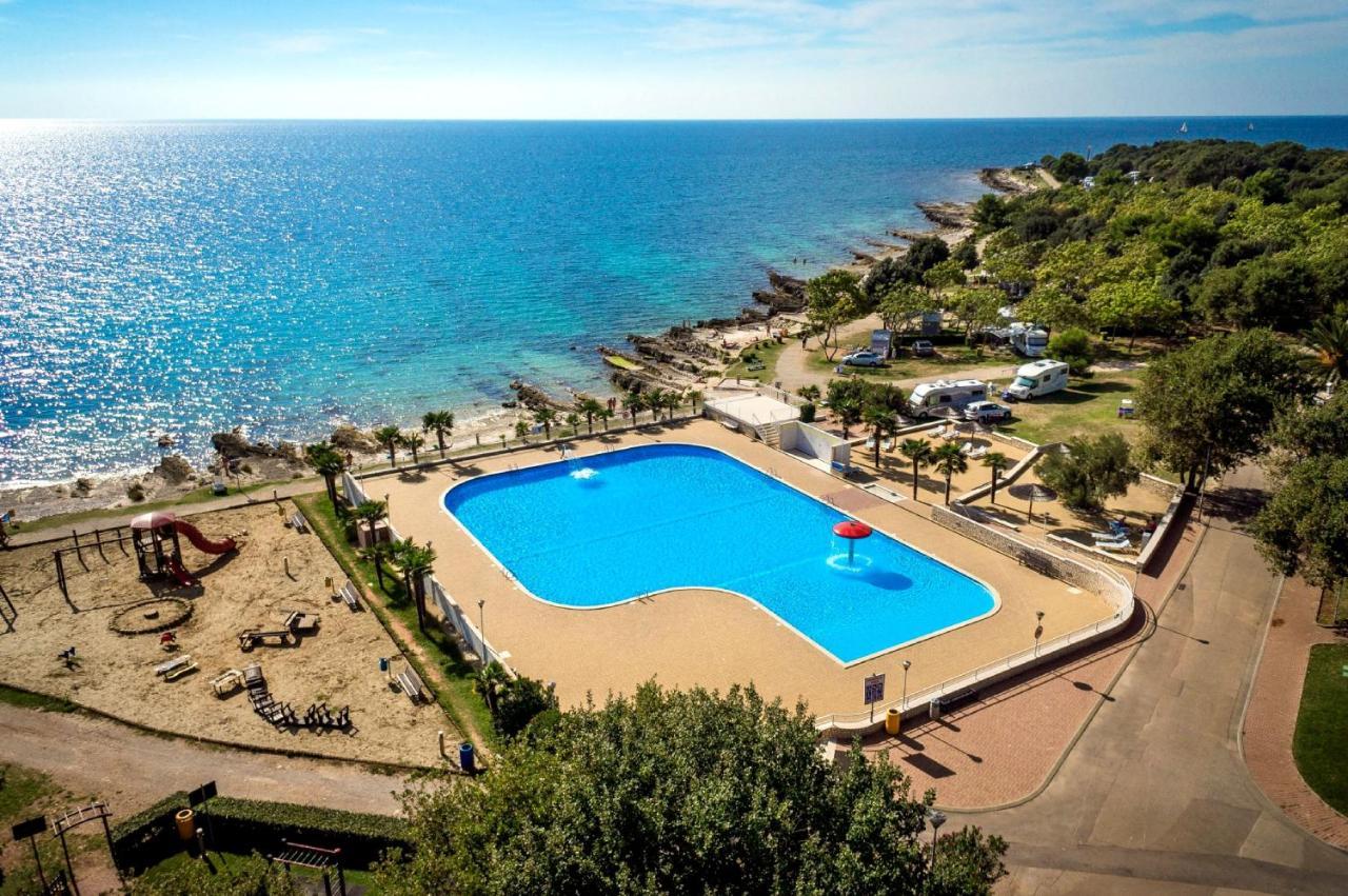 Camping Ulika Mobile Homes - Naturist Цервар-Порат Экстерьер фото